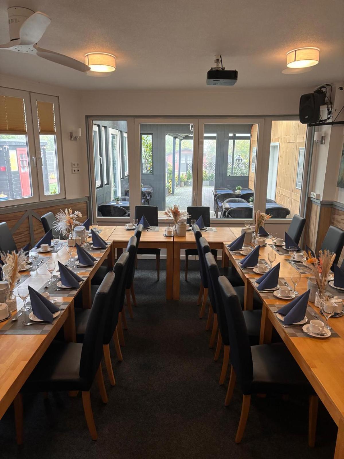 Hotel Restaurant Harrier Hof Браке Экстерьер фото